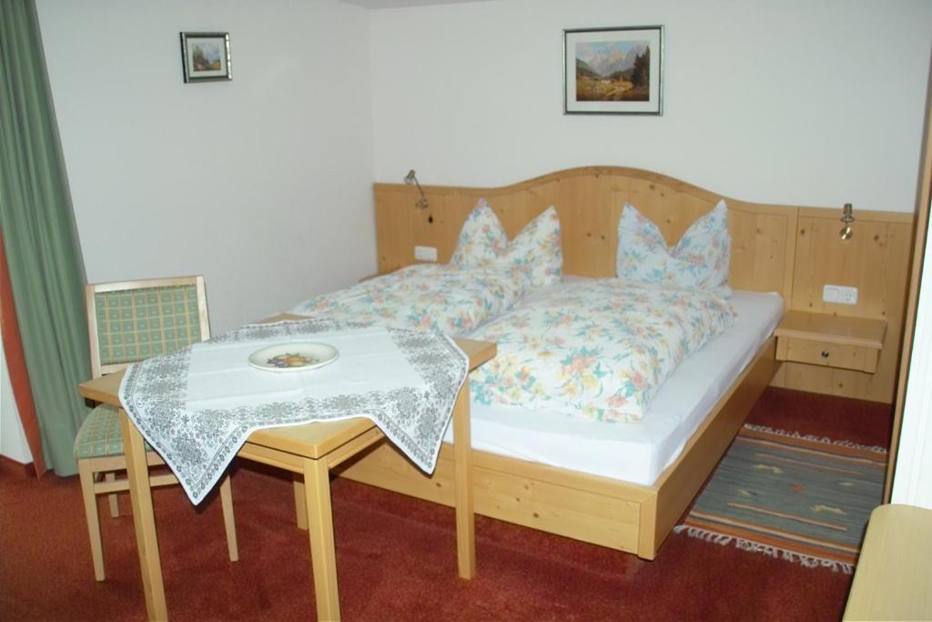 Gasthof Alpenblick Hotel Hirschegg  Стая снимка